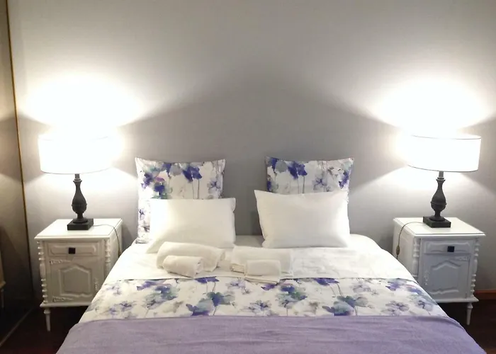 Miguel Torga Gold I アパート *